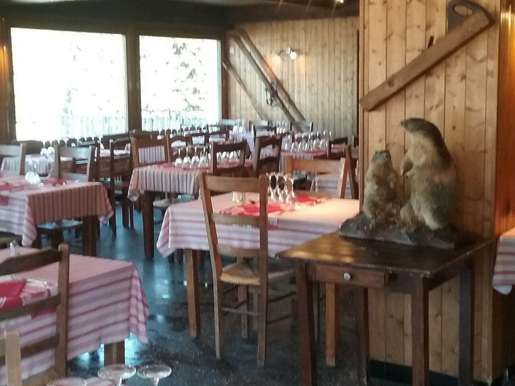 Hotel Restaurant Les Rosieres Manigod Exterior photo
